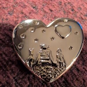 DreamWorks Gold Shrek, Fiona, and Donkey Heart Pin